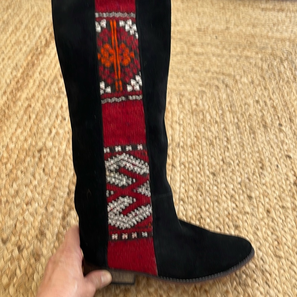 Anthropologie New Pull on Howsty Kilim & Suede Western Style all day knee boots - Picture 2 of 10
